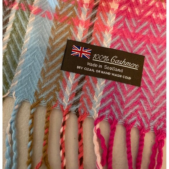 Pink & Blue Tartan 100% Cashmere Scarf Made In Scotland Fringe Edges - Picture 2 of 4